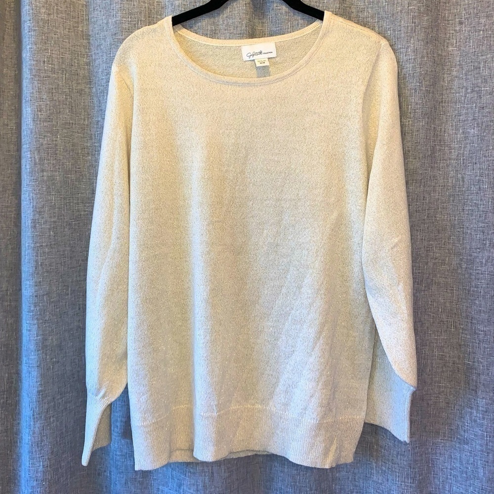Womens Jaclyn Smith sweater medium